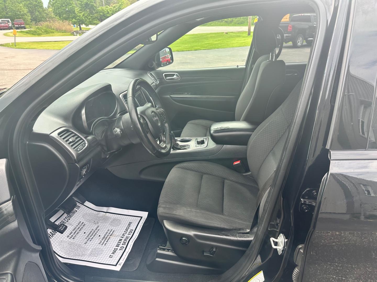 2019 Black /Black Jeep Grand Cherokee Upland 4WD (1C4RJFAGXKC) with an 3.6L V6 DOHC 24V engine, 8A transmission, located at 547 E. Main St., Orwell, OH, 44076, (440) 437-5893, 41.535435, -80.847855 - This 2019 Jeep Grand Cherokee Upland is a rugged and capable off-road vehicle that offers a mix of comfort, technology, and 4x4 capability. With its 3.6-liter Pentastar V6 engine, it produces 295 horsepower and is paired with an 8-speed automatic transmission. The interior features a 7-inch touch sc - Photo#19